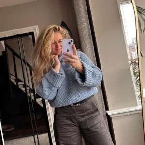 Warme trui met col - ijsblauw