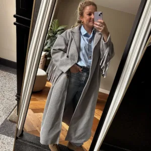 Vestjas met franjes - grijs